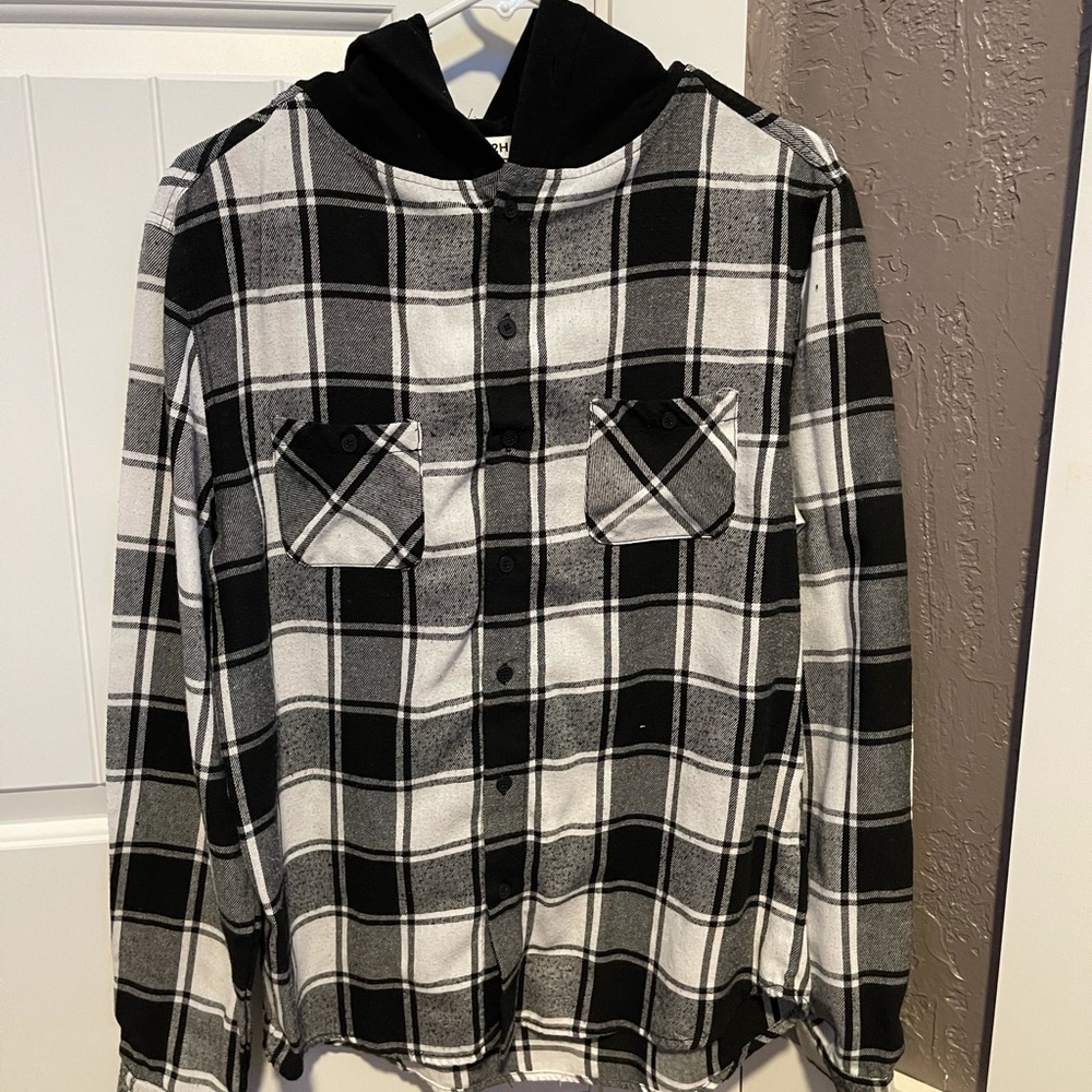 Men’s size small button up flannel with a hood